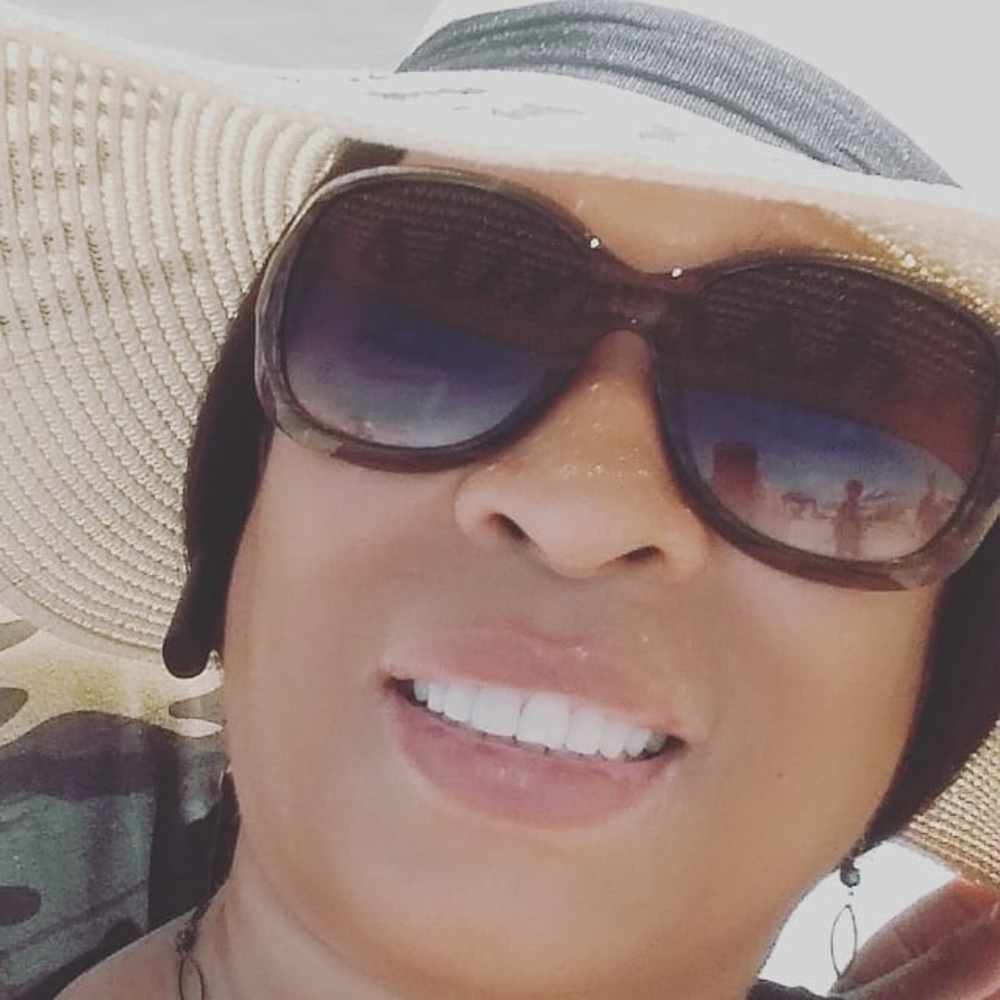 Meet your Posher, Latoya